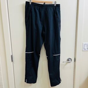Columbia Men’s Hazy Trail II Rain Pants, Medium Short, Used Great Condition.